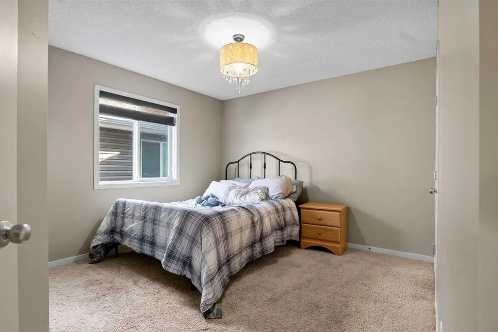76 Auburn Glen Heights SE