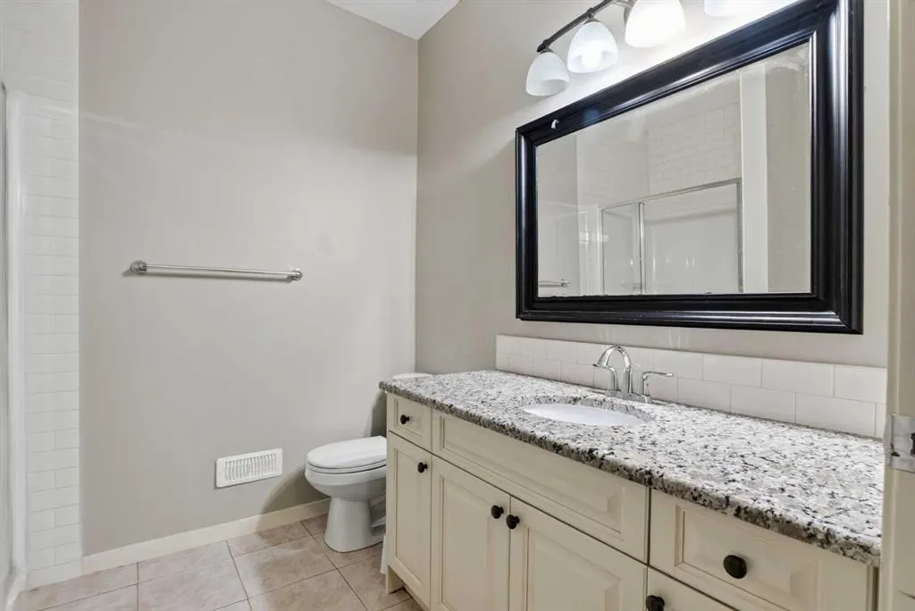 76 Auburn Glen Heights SE