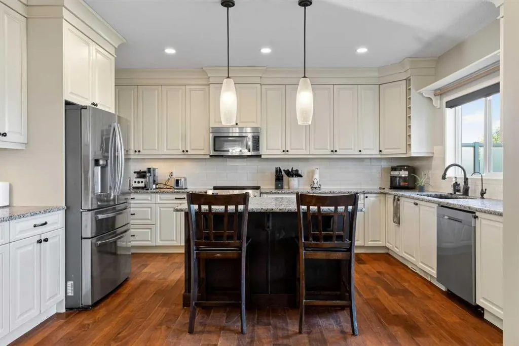 76 Auburn Glen Heights SE
