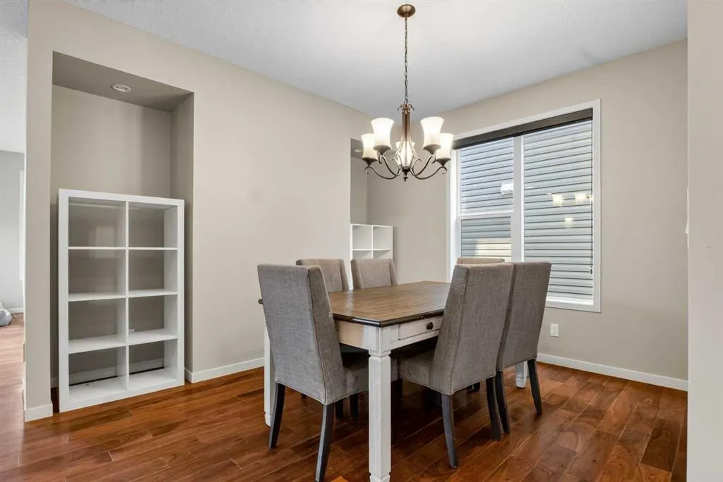76 Auburn Glen Heights SE