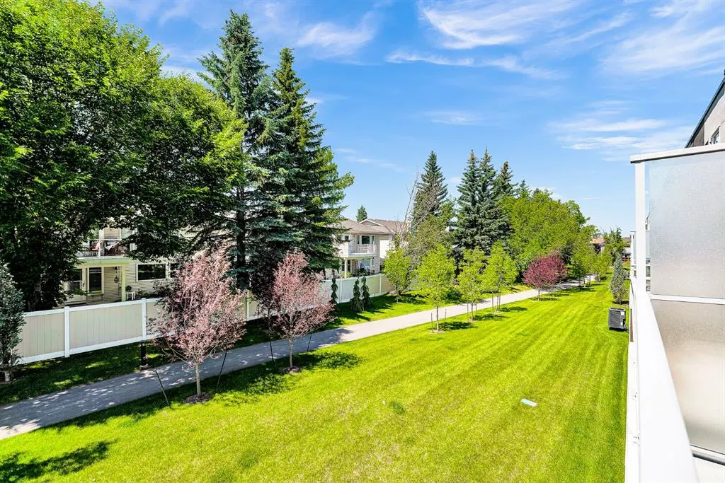 426 Shawnee Square SW
