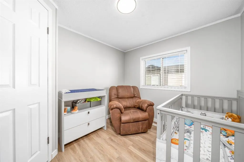 140 Birch Street W