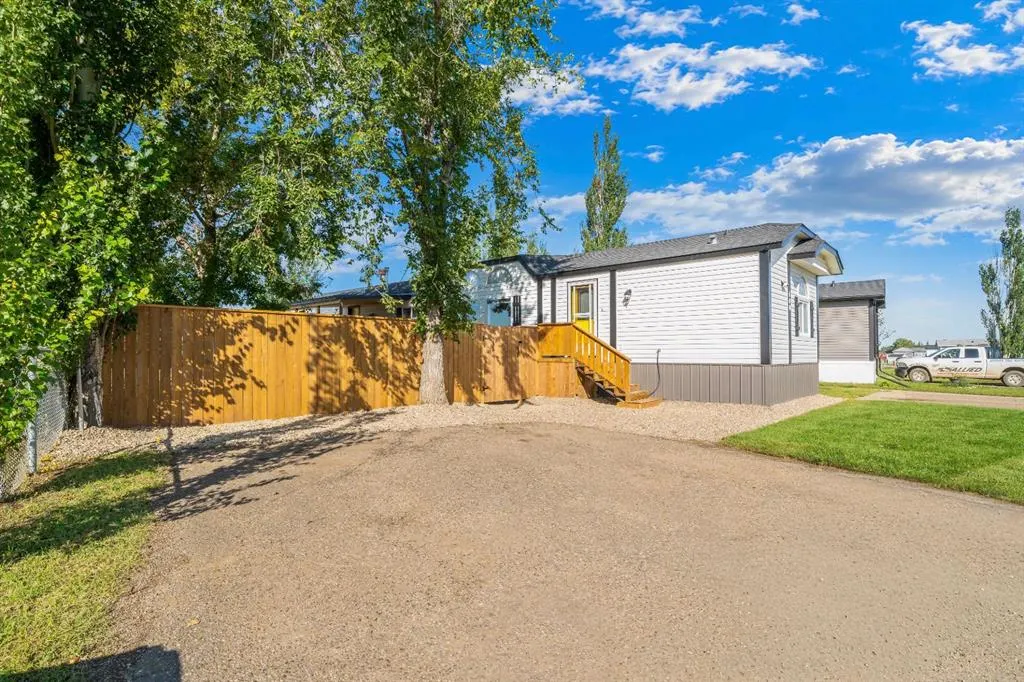 140 Birch Street W