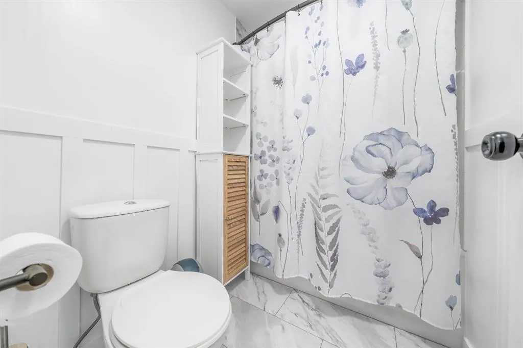 140 Birch Street W