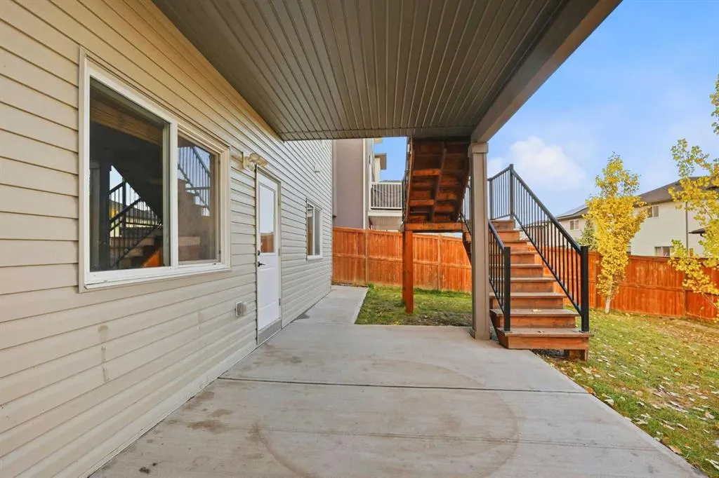 110 Baysprings Gardens SW