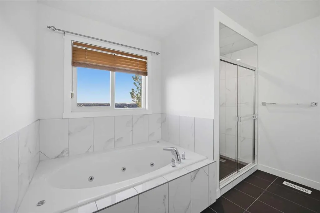 110 Baysprings Gardens SW
