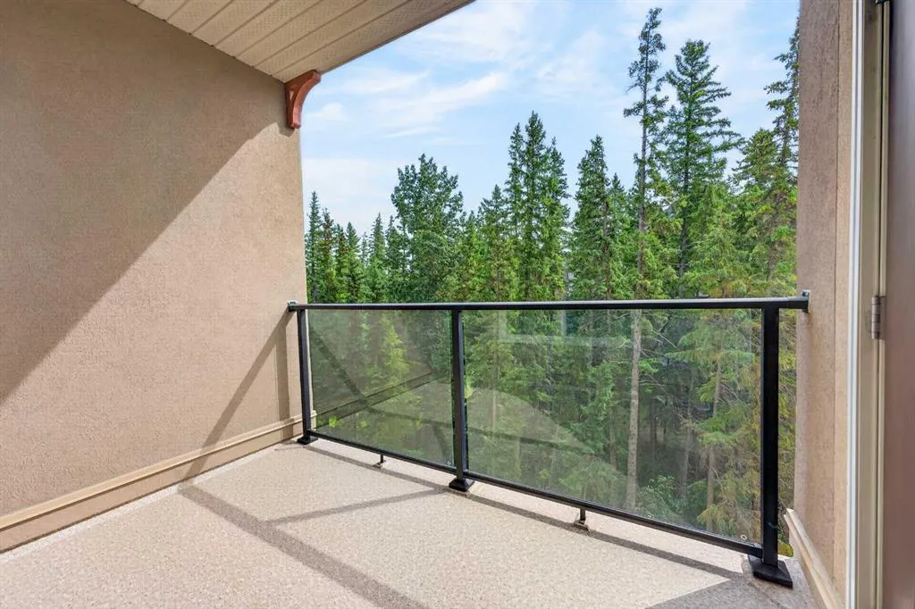 30 Discovery Ridge Close SW #305