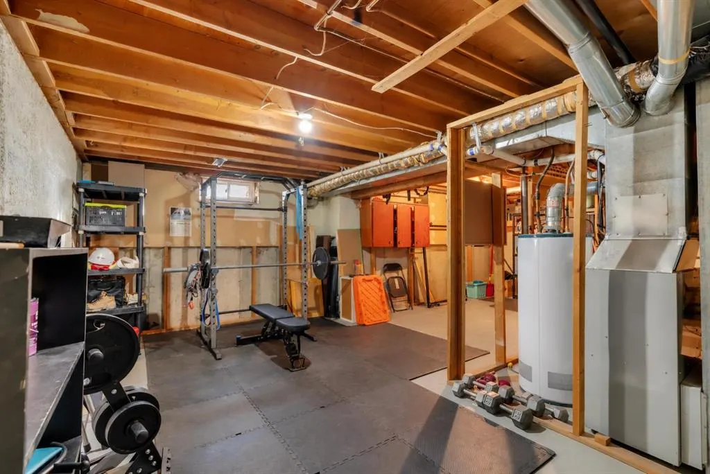 203 Lynnview Road SE #81