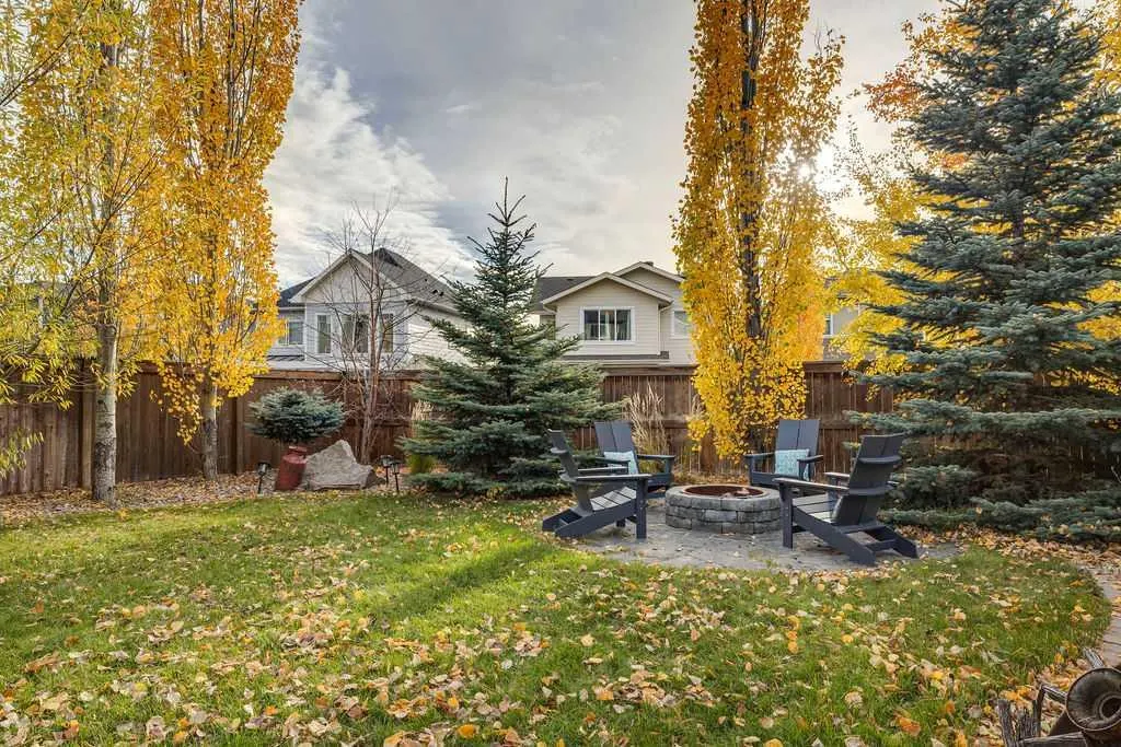 64 Cranbrook Crescent SE