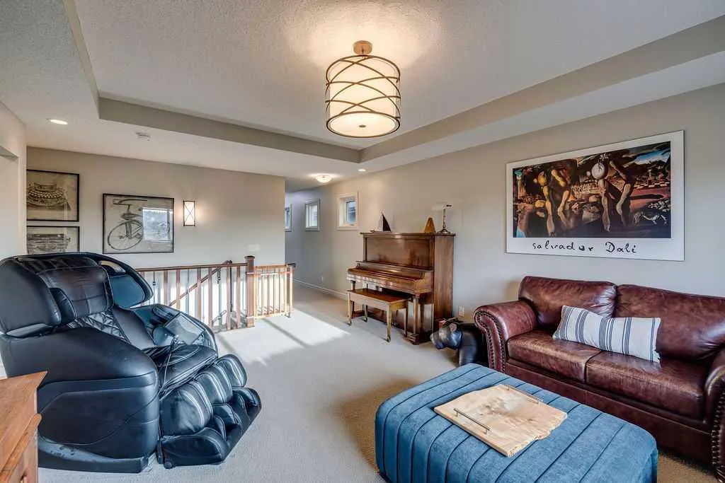 64 Cranbrook Crescent SE