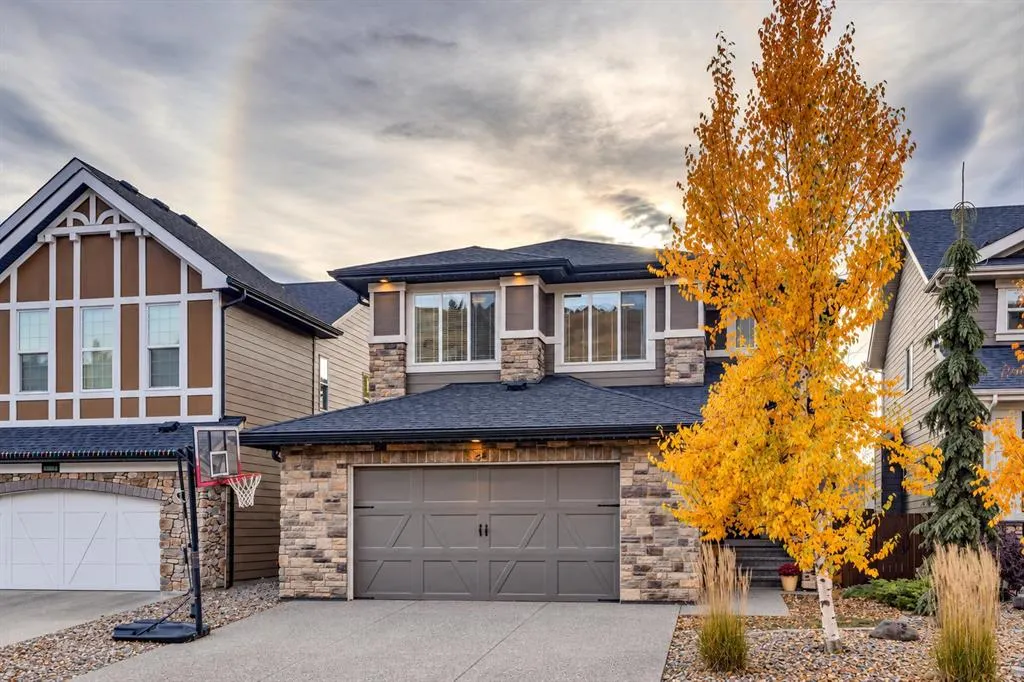 64 Cranbrook Crescent SE