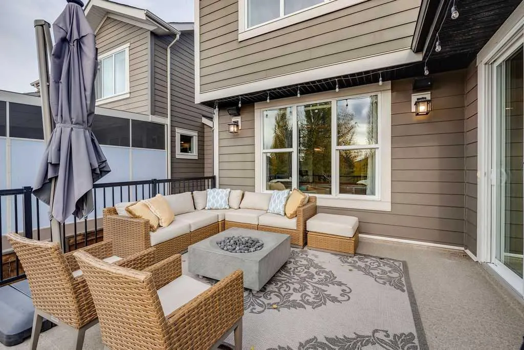 64 Cranbrook Crescent SE