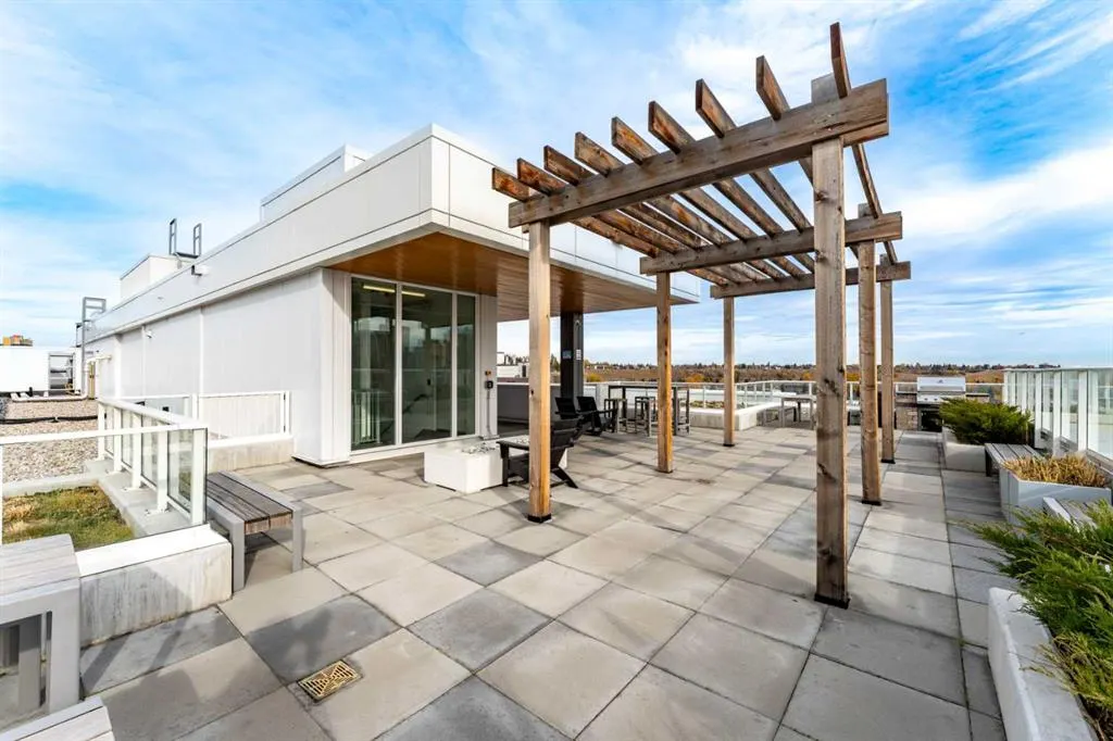 1107 Gladstone Road NW #503
