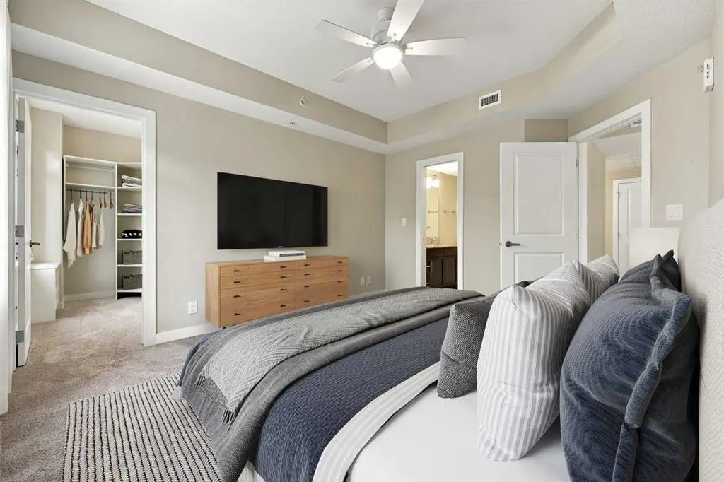24 Varsity Estates Circle NW #502