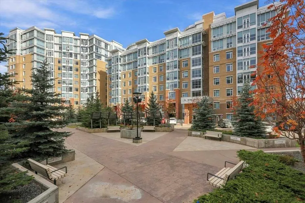 24 Varsity Estates Circle NW #502