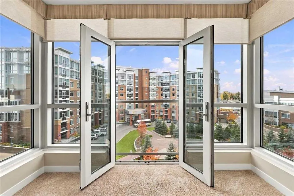 24 Varsity Estates Circle NW #502