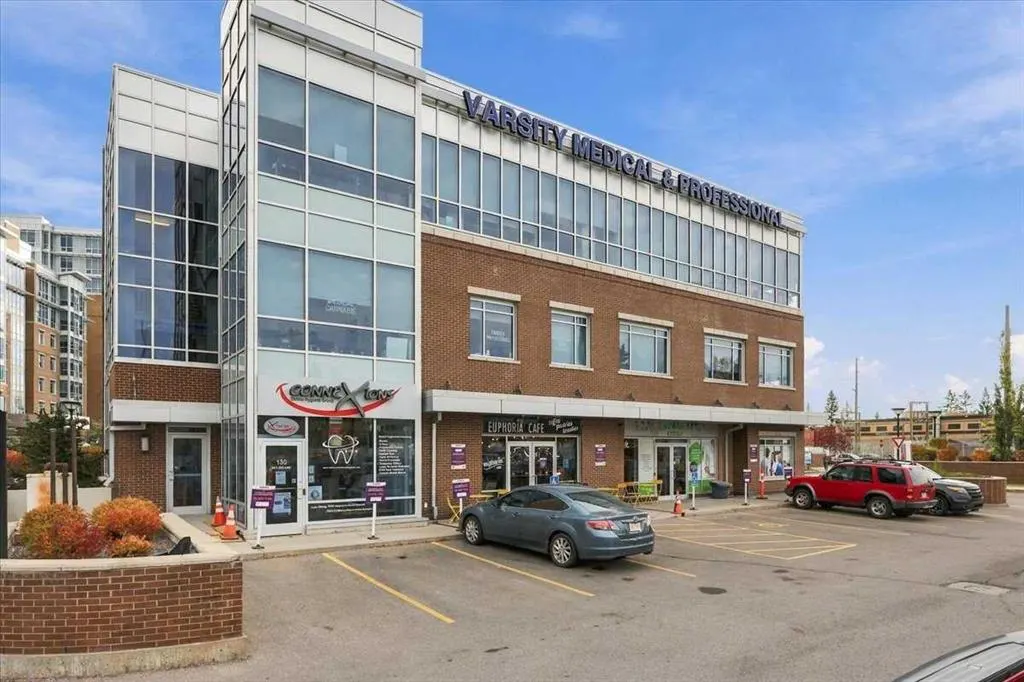 24 Varsity Estates Circle NW #502