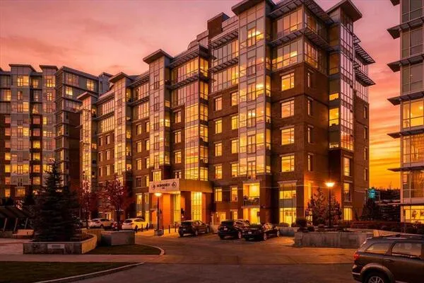 24 Varsity Estates Circle NW #502