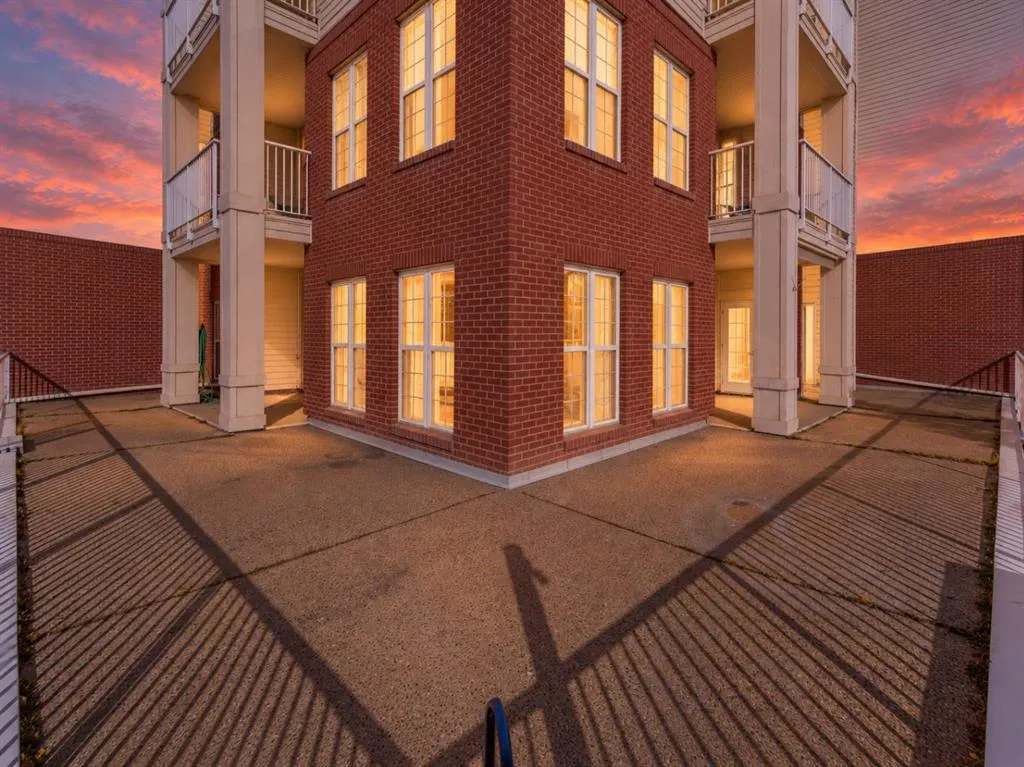 151 Country Village Road NE #1108