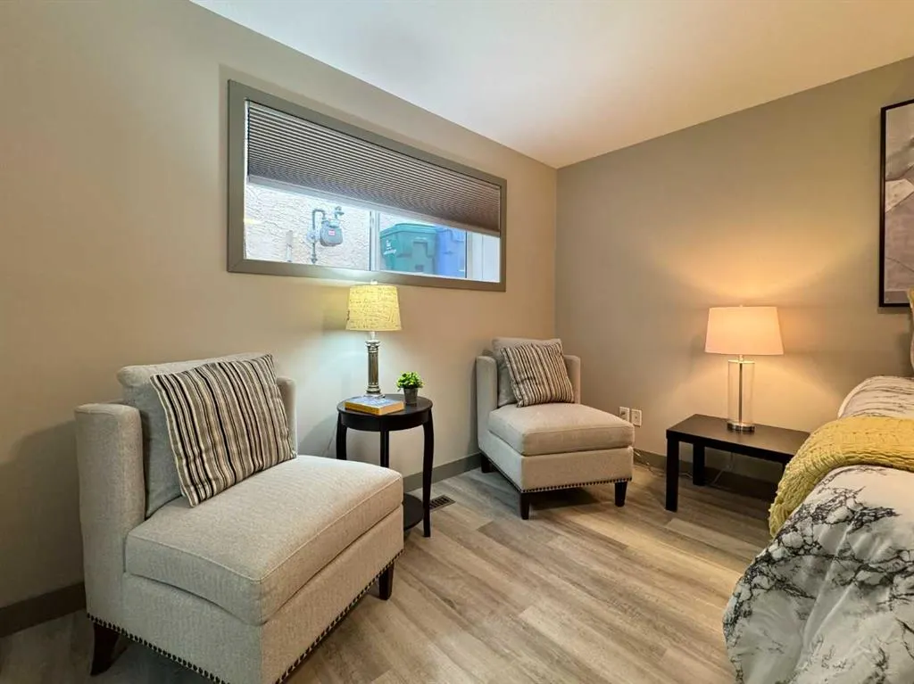 398 Canyon Boulevard #2 (B)