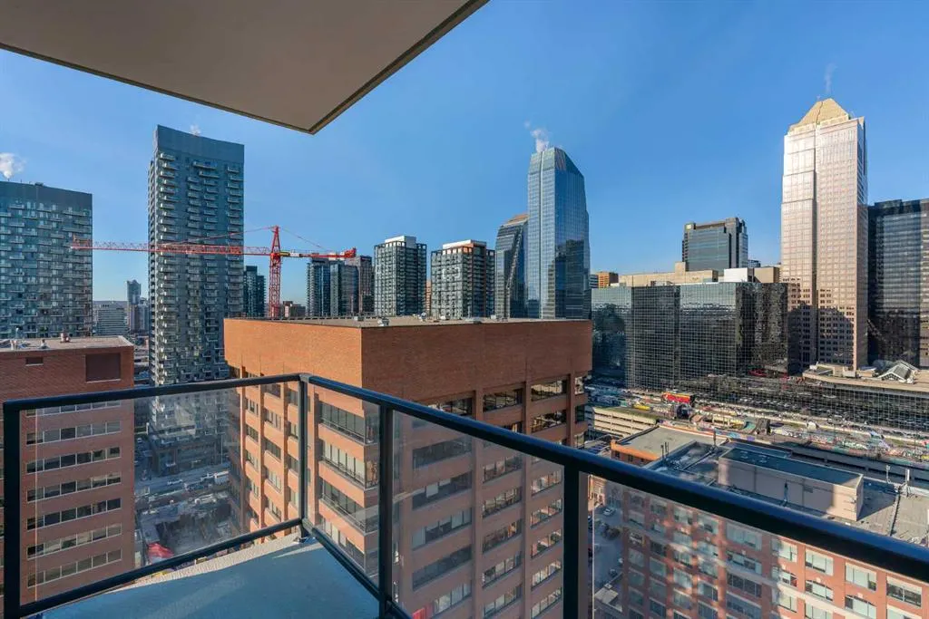 310 12 Avenue SW #1902