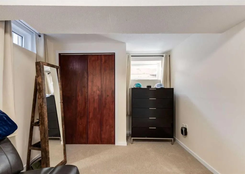 67 Alderwood Close SE