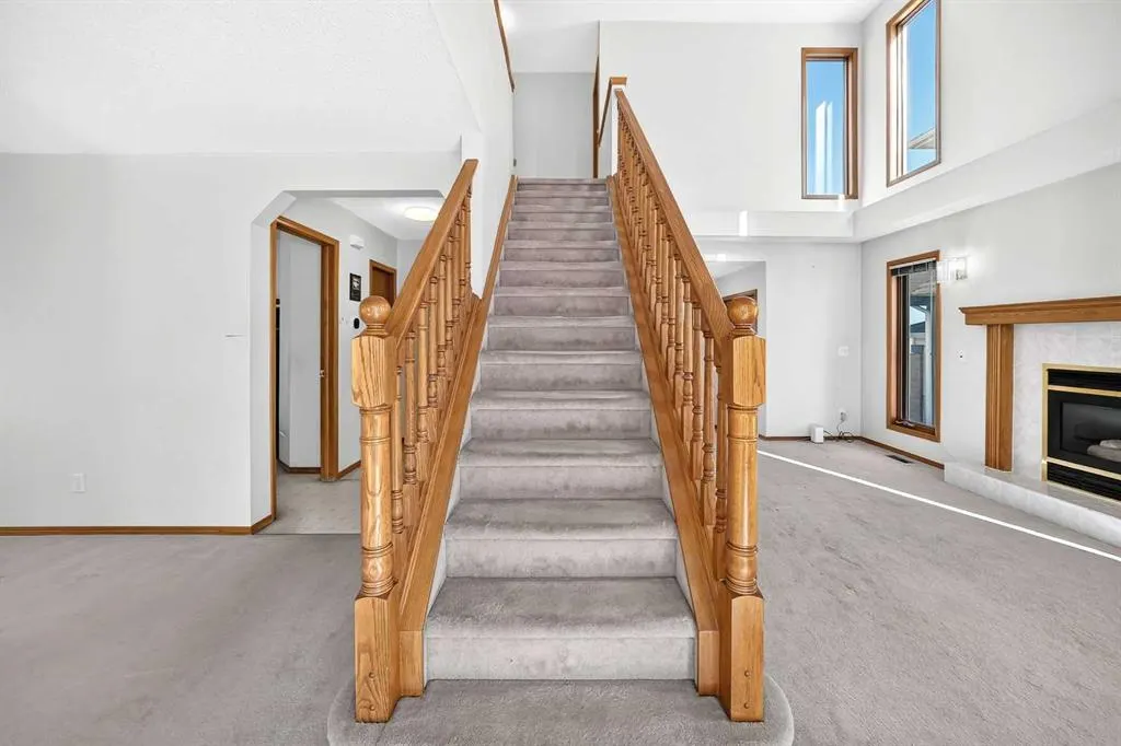 66 Harvest Oak Crescent NE