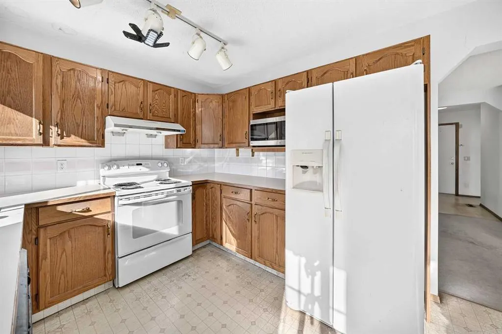66 Harvest Oak Crescent NE