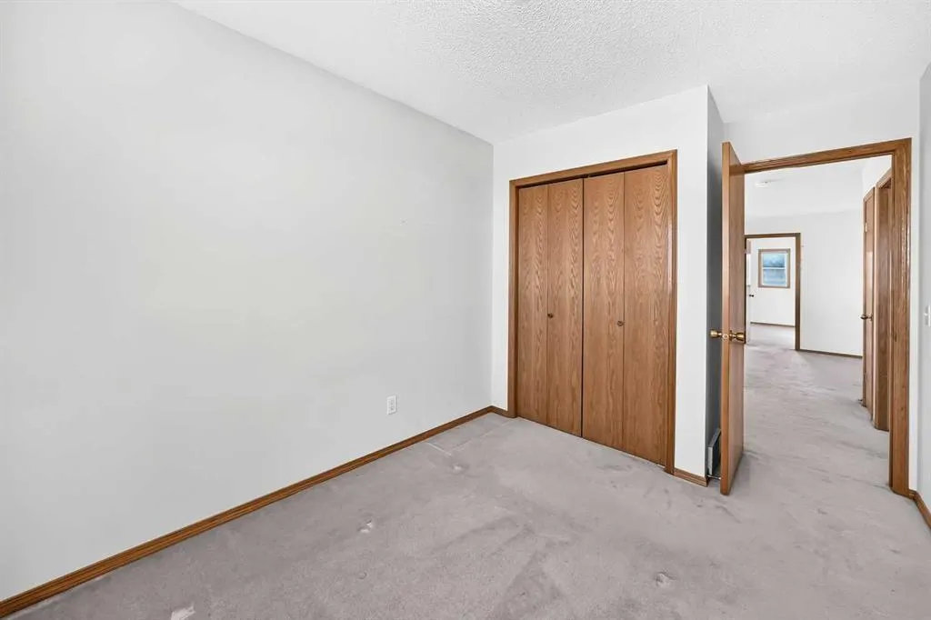 66 Harvest Oak Crescent NE