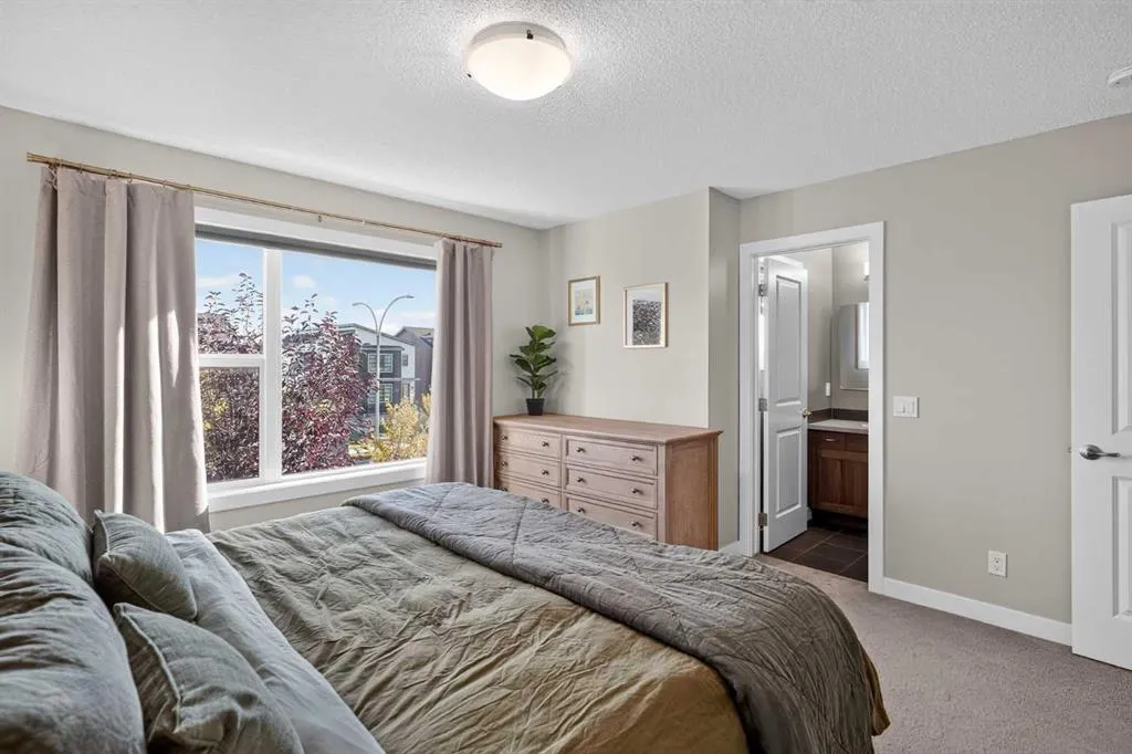 1270 Walden Drive SE