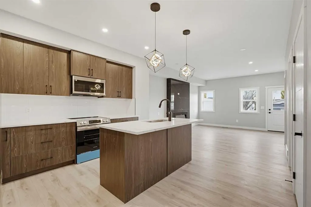 4353 61st Ave Innisfail