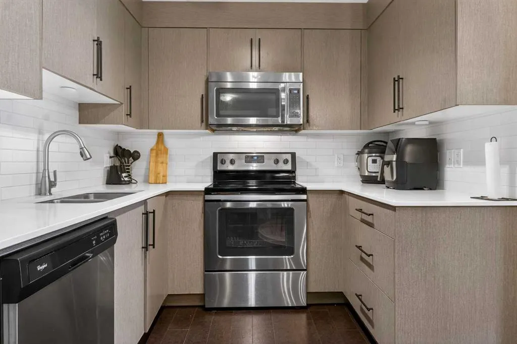 302 Skyview Ranch Drive NE #4403