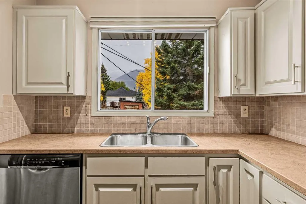 32 Mount Peechee Place