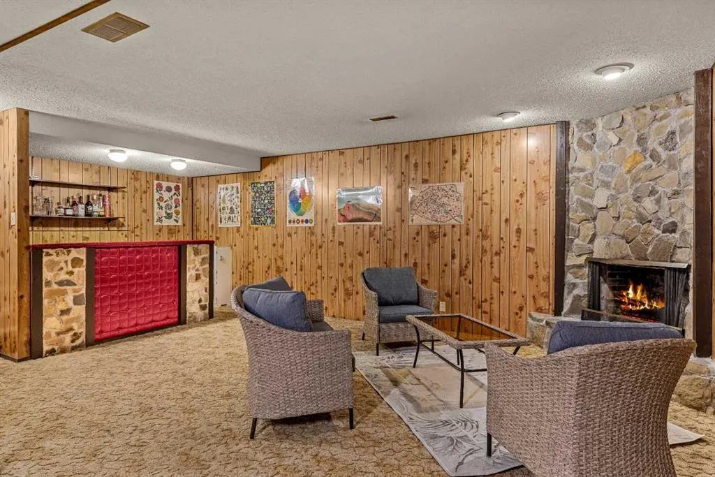 32 Mount Peechee Place