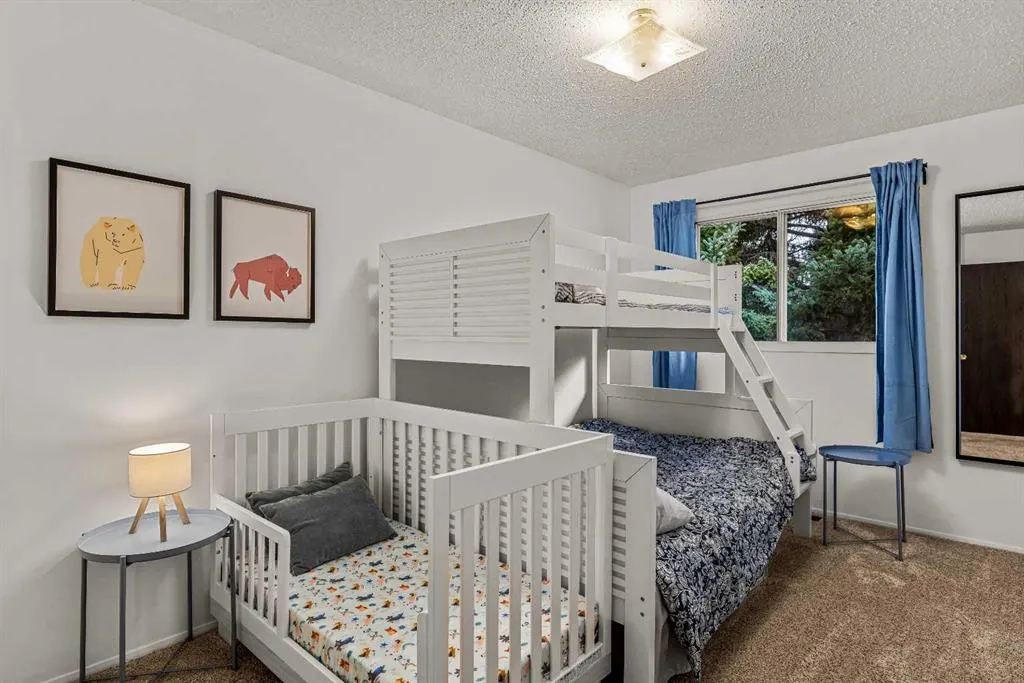 32 Mount Peechee Place