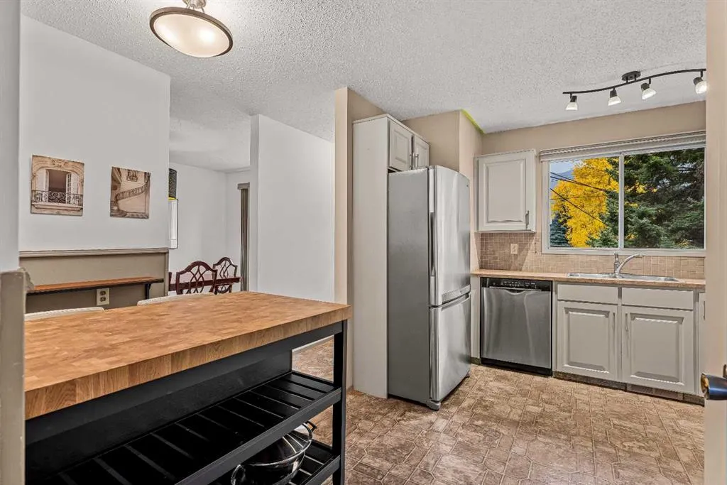 32 Mount Peechee Place