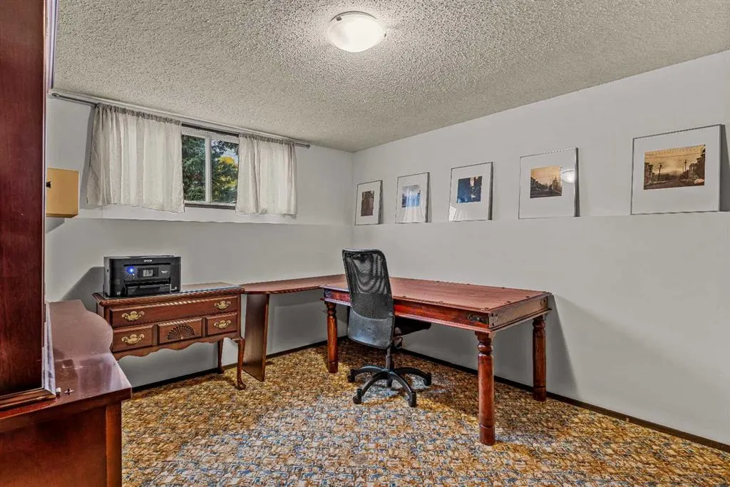 32 Mount Peechee Place