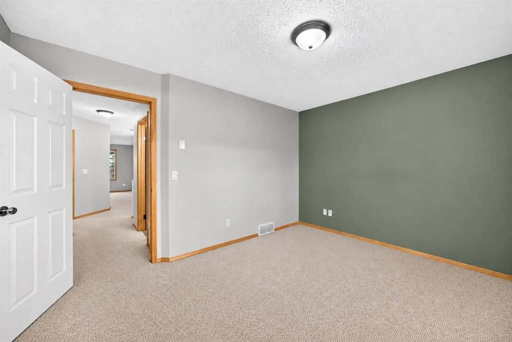 140 Everstone Way SW