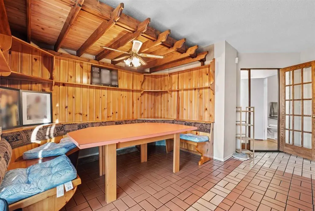 32 Castleglen Court NE