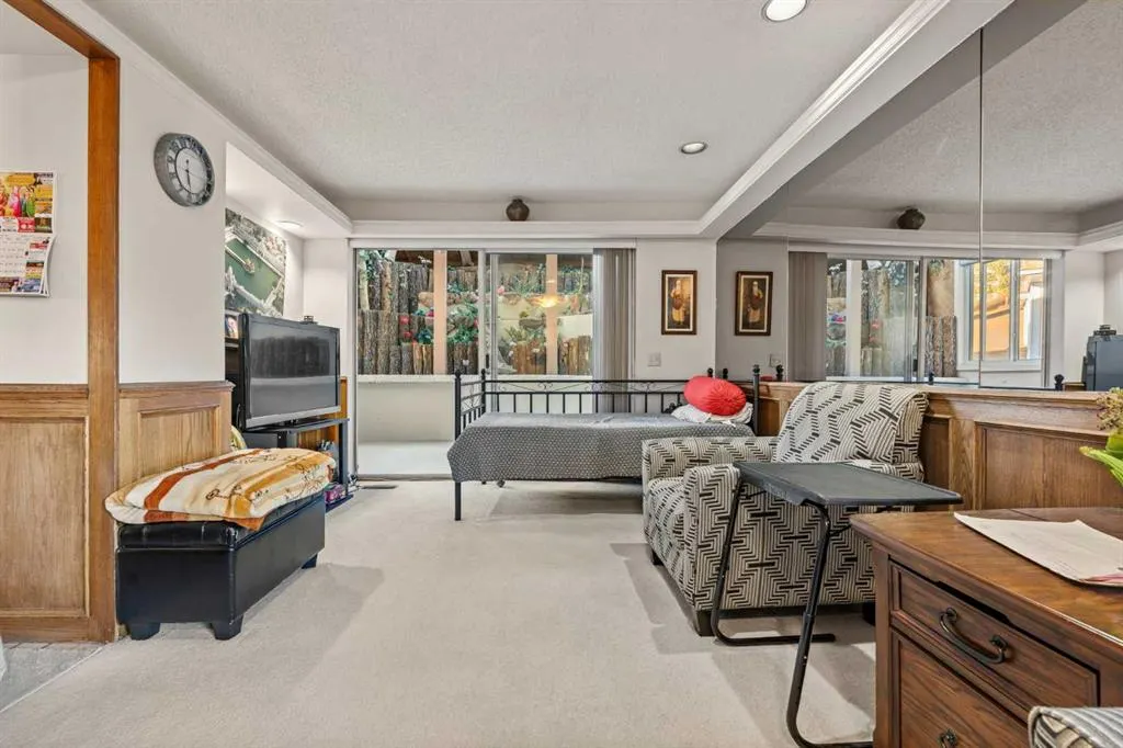 32 Castleglen Court NE