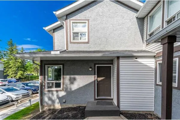 503 Signal Hill Green SW