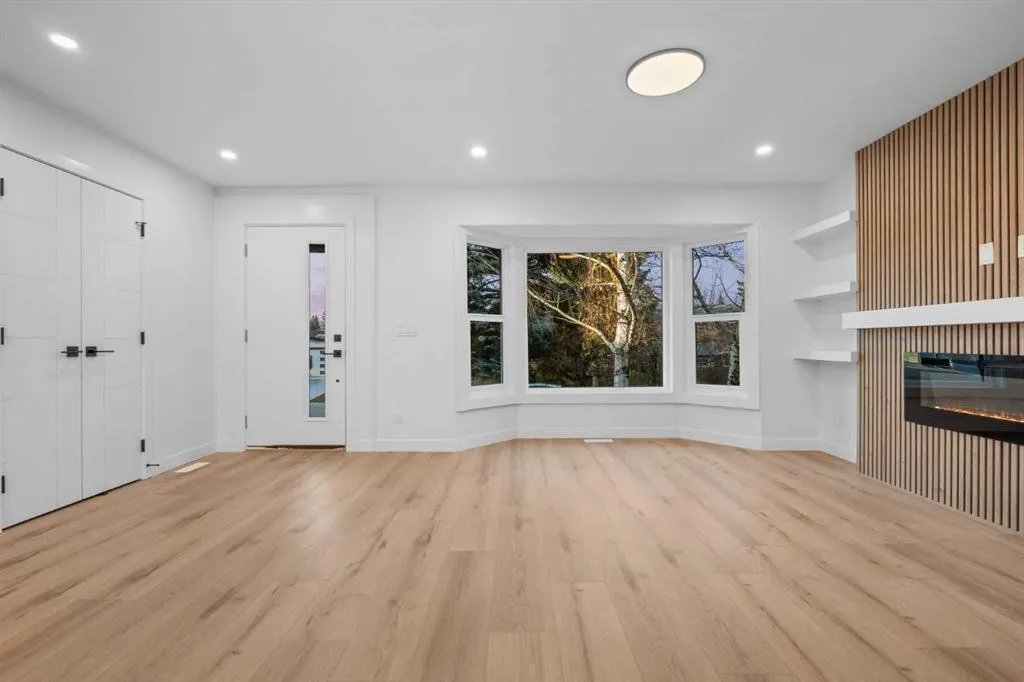 423 Queen Anne Way SE