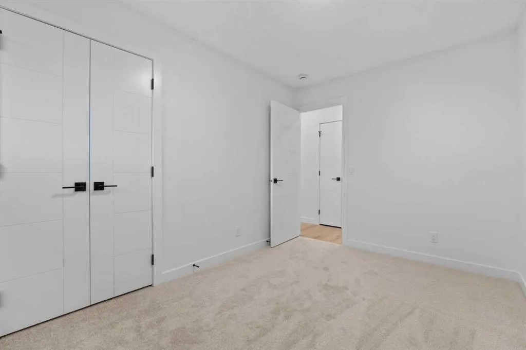 423 Queen Anne Way SE