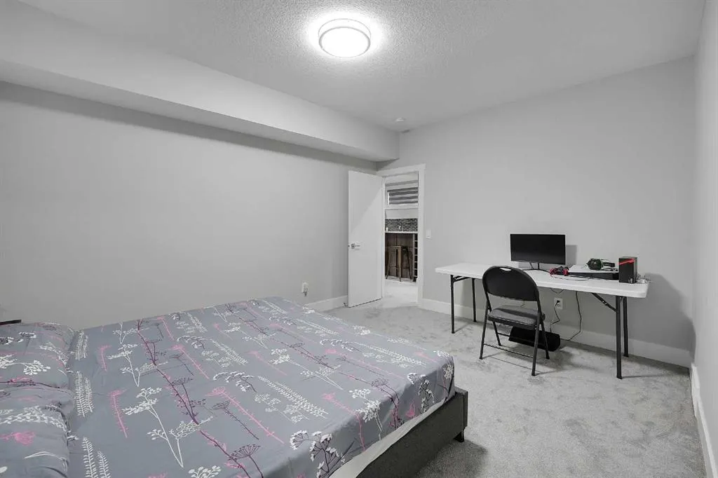 241 Aspenmere Way