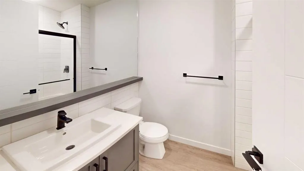 3932 University Avenue NW #322