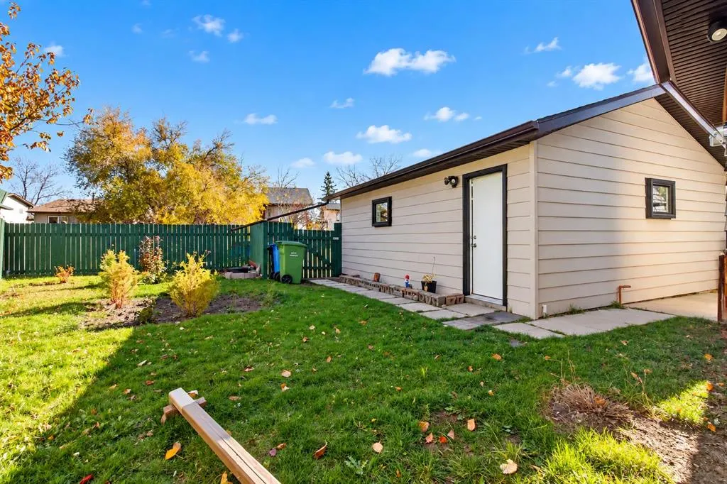 20 Erin Croft Place SE