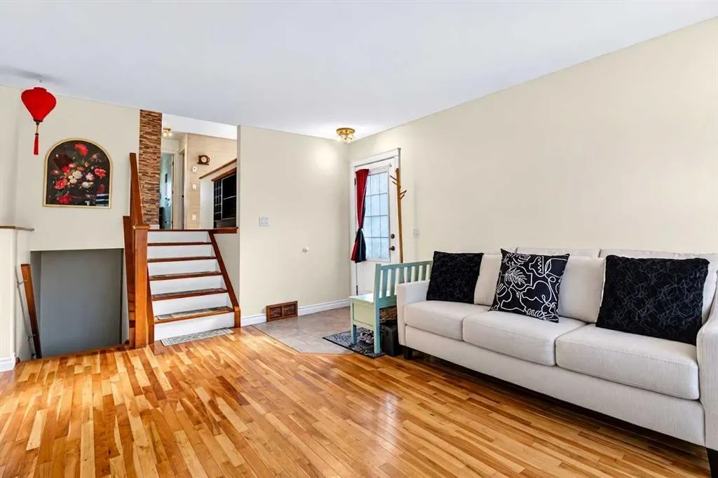 20 Erin Croft Place SE