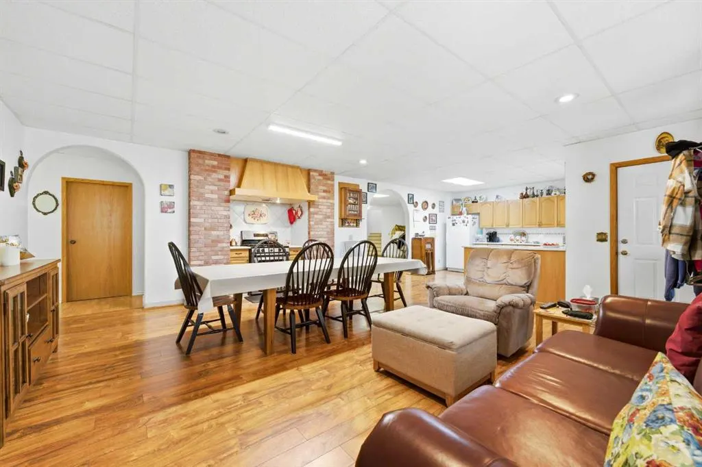 230094 Range Road 285