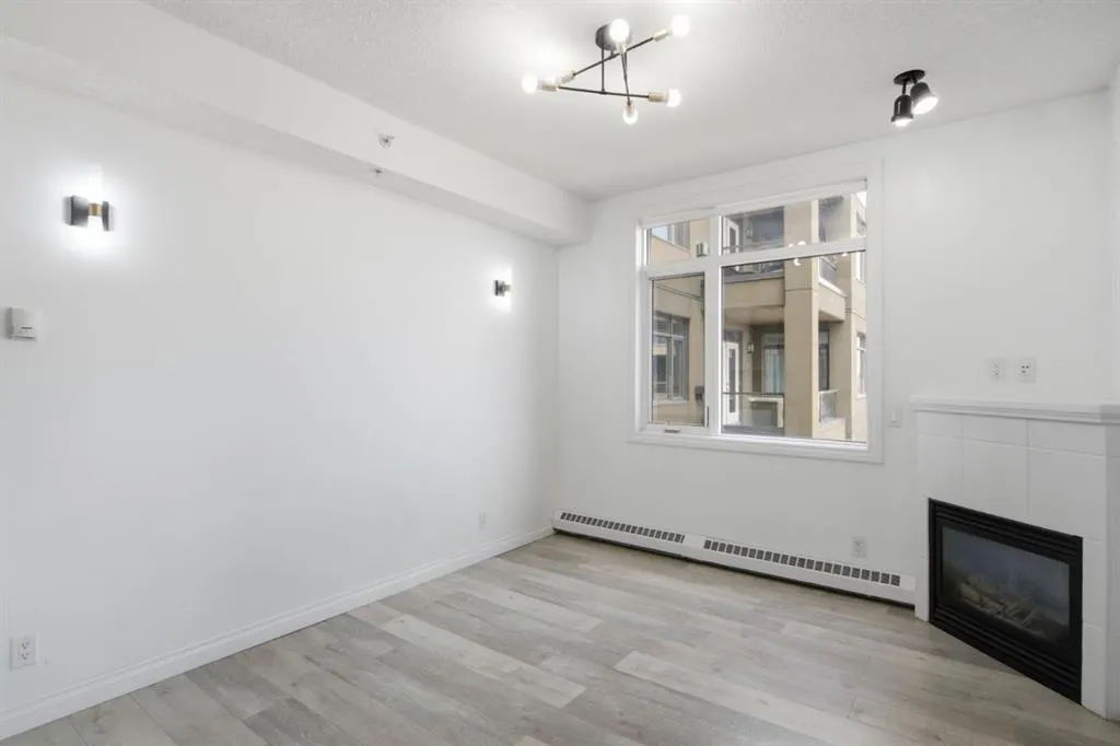 930 Centre Avenue NE #438