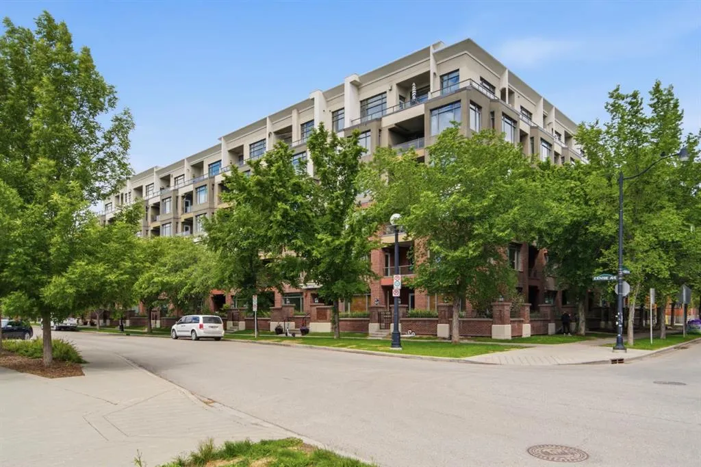 930 Centre Avenue NE #438